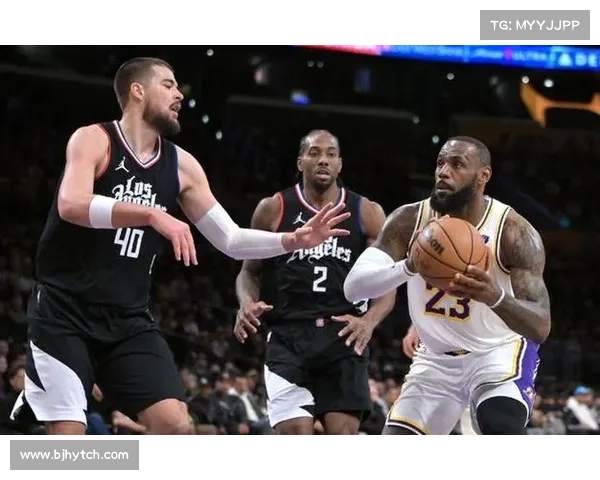 四将离队双核拖累,NBA 超巨有望逃离解体雄鹿 四将离队双核拖累,NBA 超巨有望逃离解体雄鹿